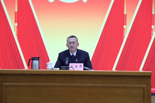 集團(tuán)黨委書記、董事長(zhǎng)劉家昌代表上一屆600副本.jpg